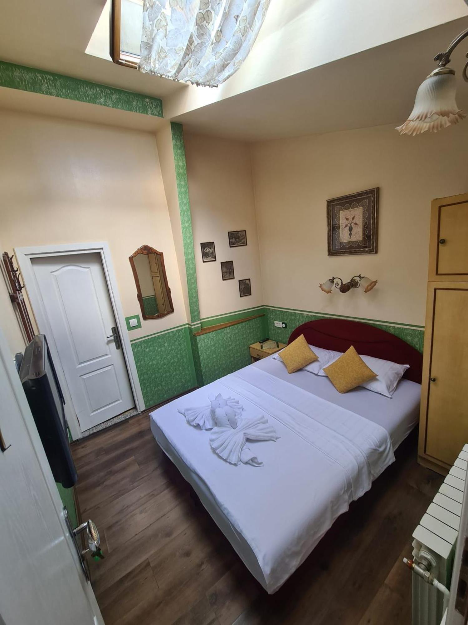 Guesthouse Nia Deluxe Σαράγεβο Εξωτερικό φωτογραφία