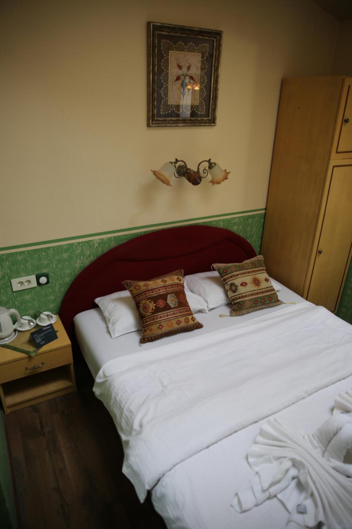 Guesthouse Nia Deluxe Σαράγεβο Εξωτερικό φωτογραφία