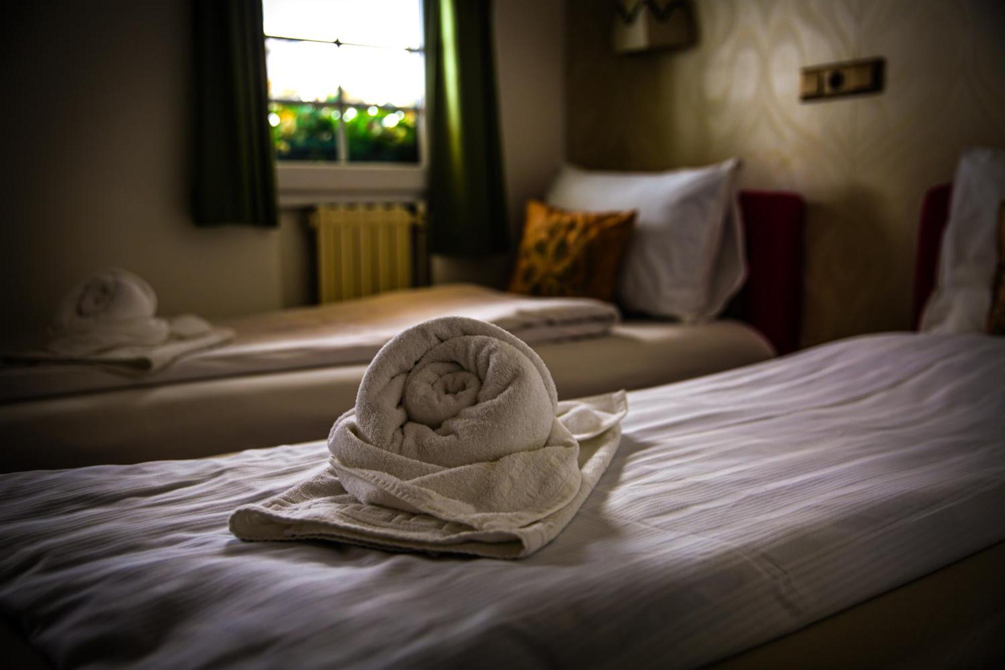 Guesthouse Nia Deluxe Σαράγεβο Εξωτερικό φωτογραφία